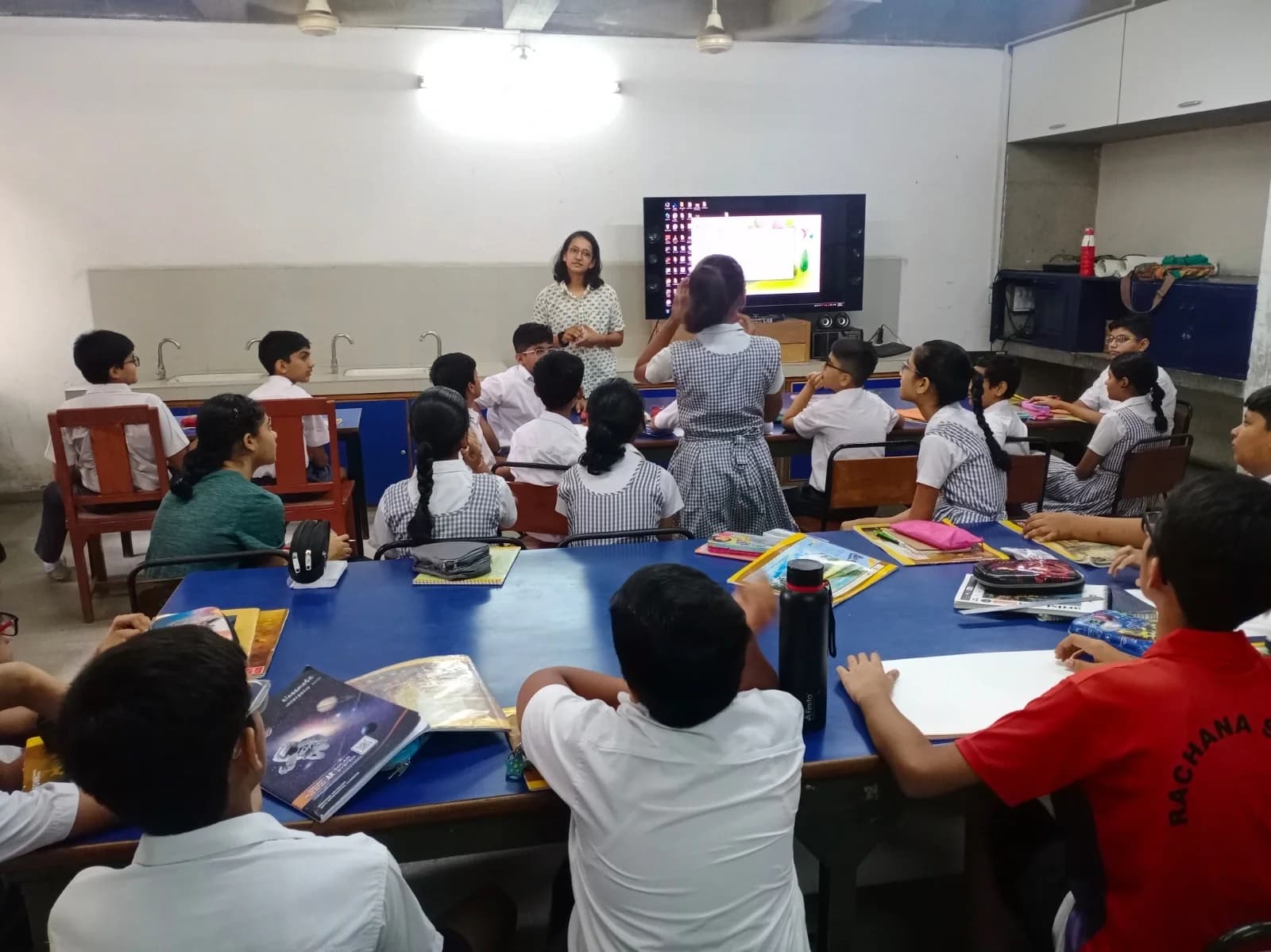 Tanmaye’s Amazing Space Club (TASC) in schools gallery 8