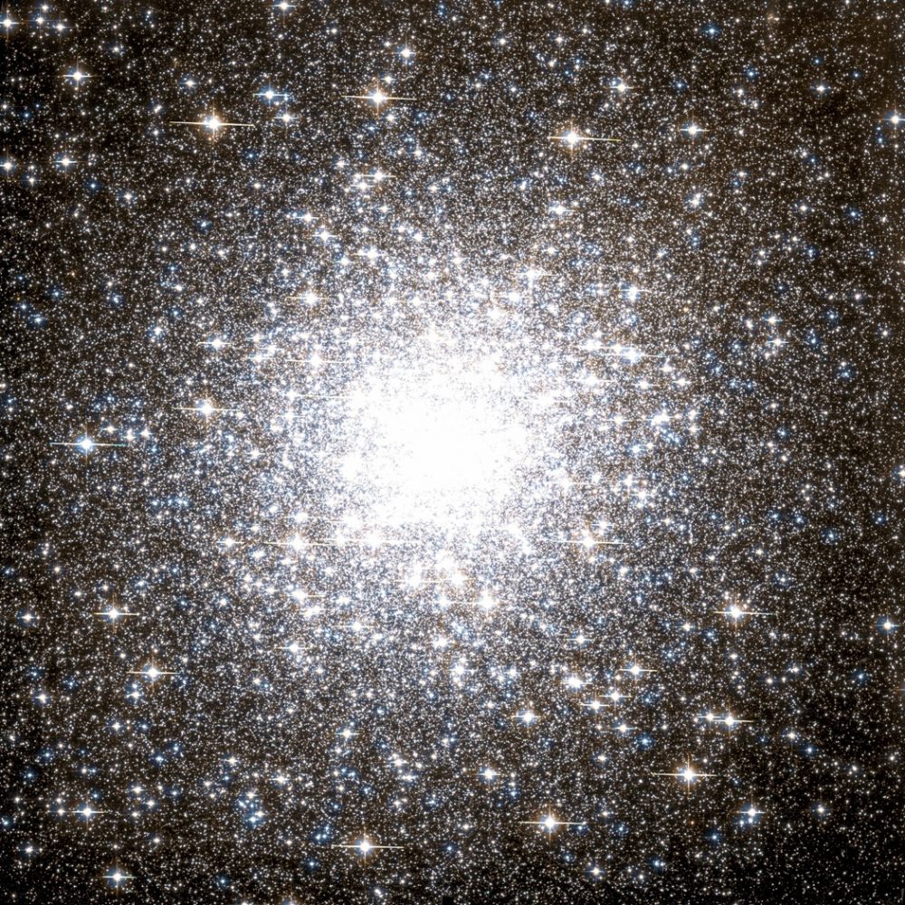 M2 or NGC 7089 || Globular cluster