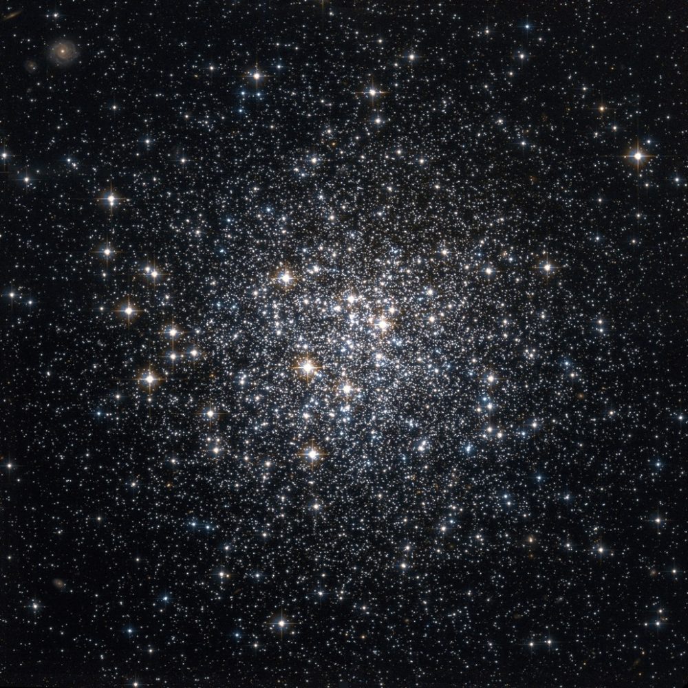 Messier 72 or NGC 6981 || Globular Cluster