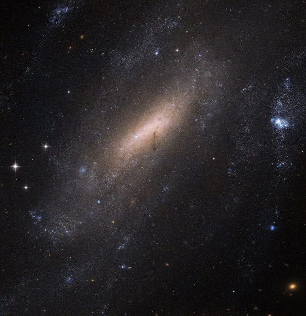 IC 5201 || Barred Spiral Galaxy