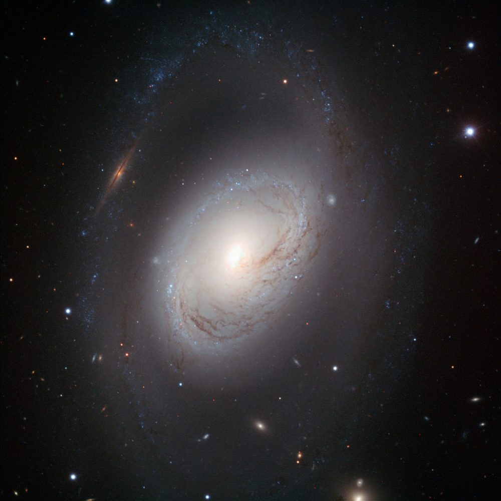 M96 or NGC 3368 || Spiral Galaxy