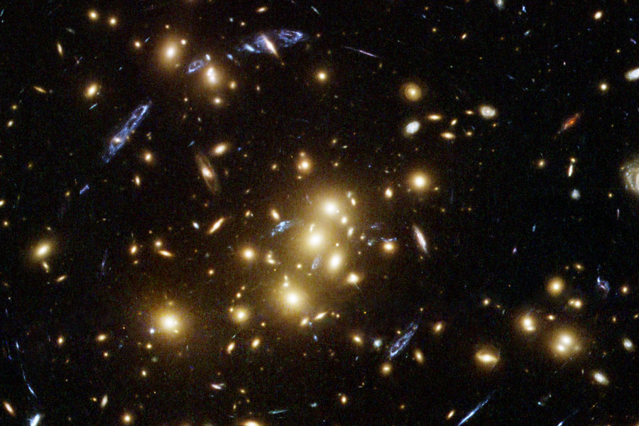 CL-0024+1654 || Cluster of Galaxies