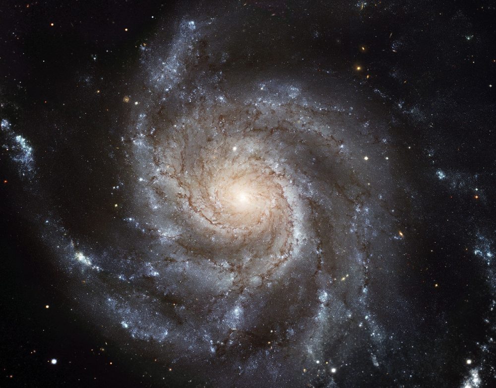 Pinwheel Galaxy or M101  || Spiral Galaxy