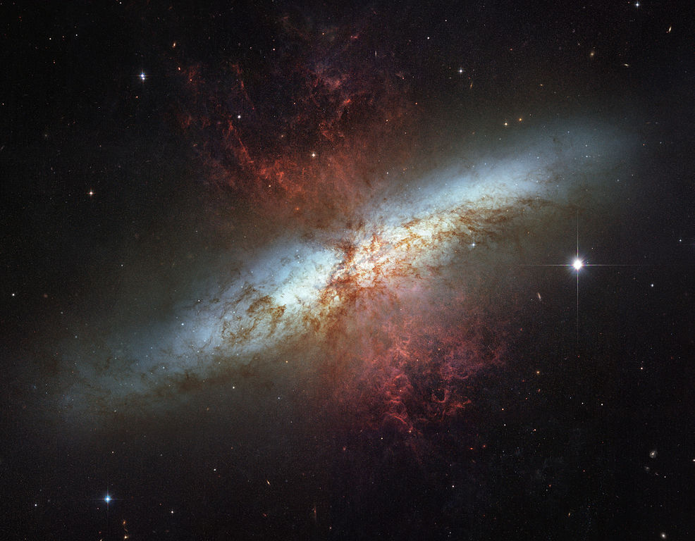 M82 or Cigar Galaxy || Starburst Galaxy